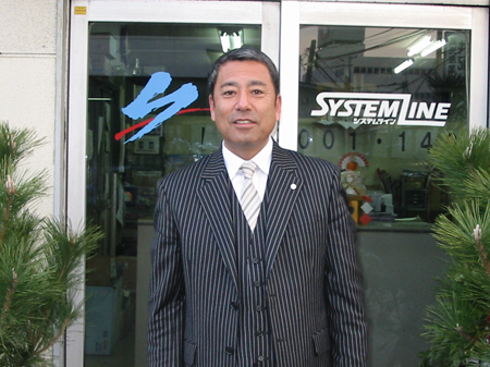代表取締役社長 藤本浩三
